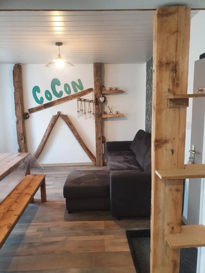 ラ・ブルブールBienvenue Chez Les Ch'Oups Le Cocoonアパートメント エクステリア 写真